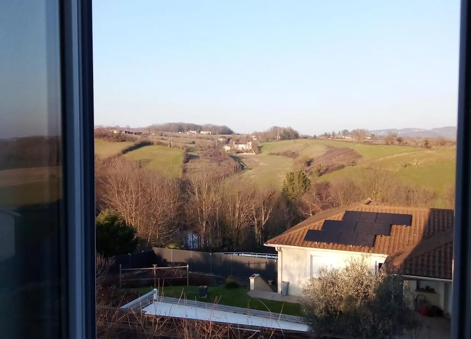 Chez Steph Apartment Saint-Germain-Nuelles Homestay